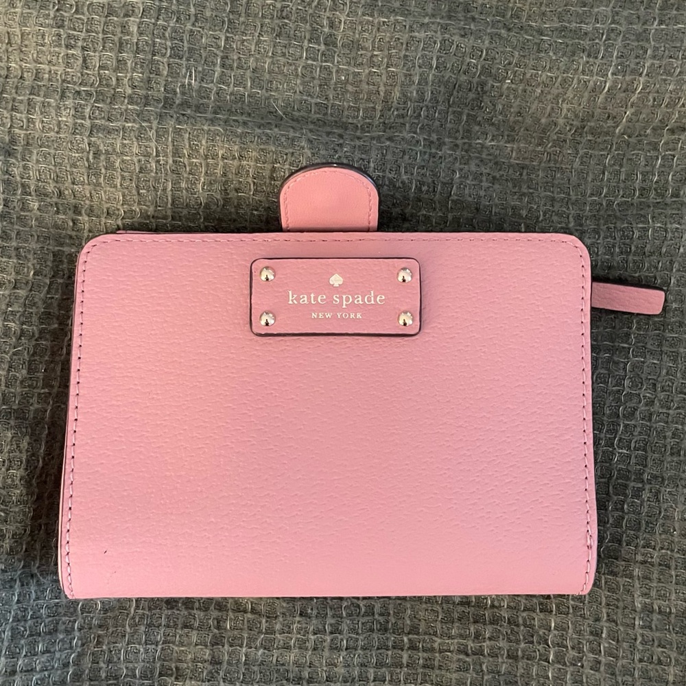 NWOT Kate Spade Grove Street Tellie Wallet